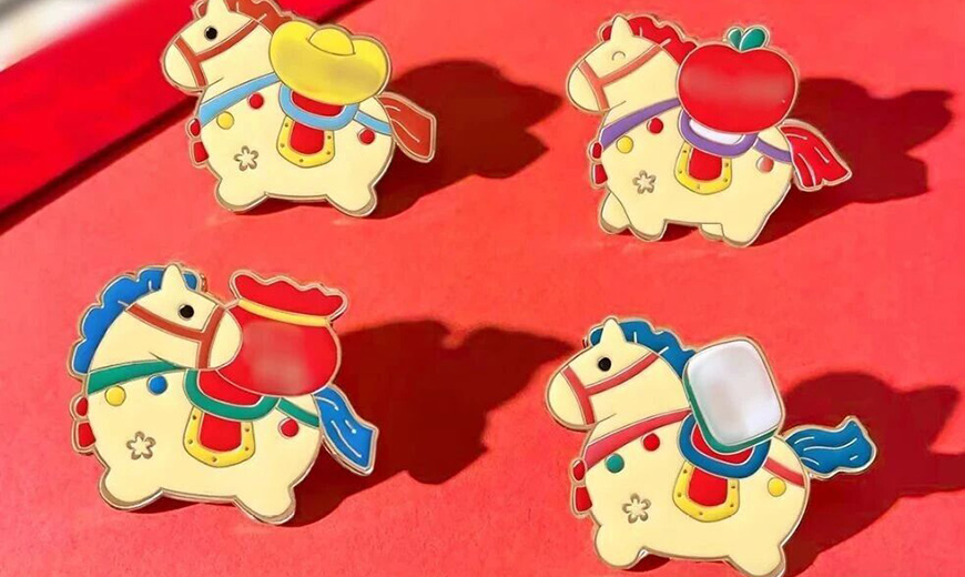 马年限定文创可以安排起来啦！更多创意玩法等你来图定制解锁~